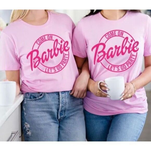 UNBRANDED BARBIE - 🎉HPx2🎉 NWT - L Sz S Tee. Pink Graphic Barbie Short Sleeve - Picture 1 of 11